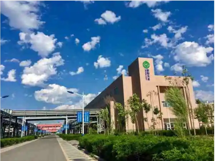 继新疆棉花之后，，，新疆光伏成为美国下一个目的？新疆大全回应：“想对我们搞‘工业灭绝’，，，问问中国和天下市场答不允许！！”