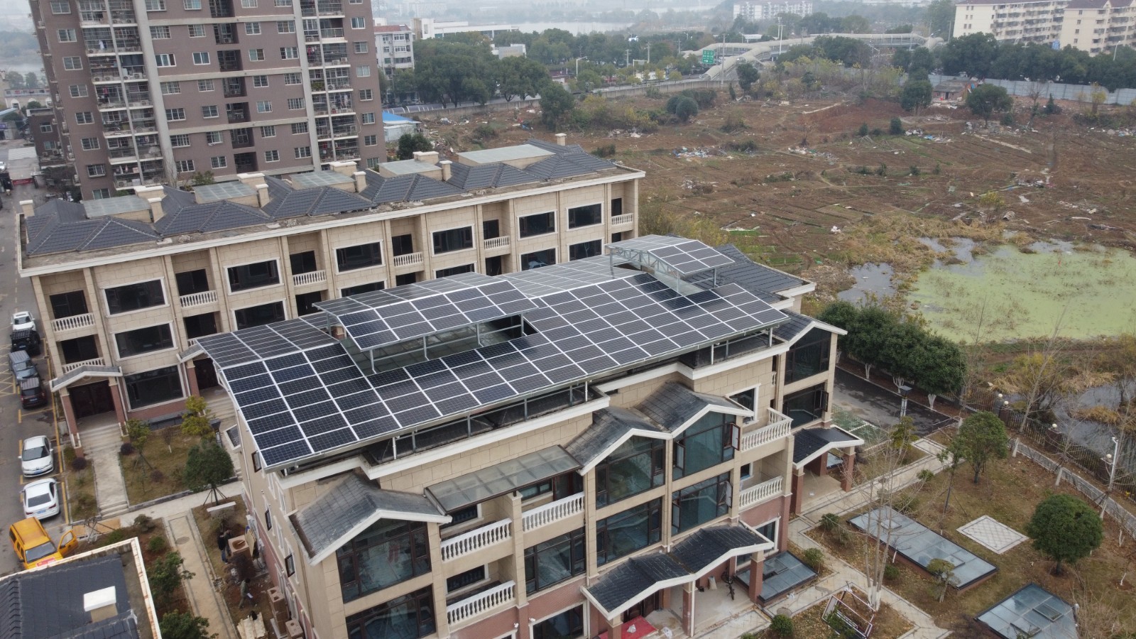 光伏发电署理加盟商家解读：：光伏发电应着重维护哪些装备