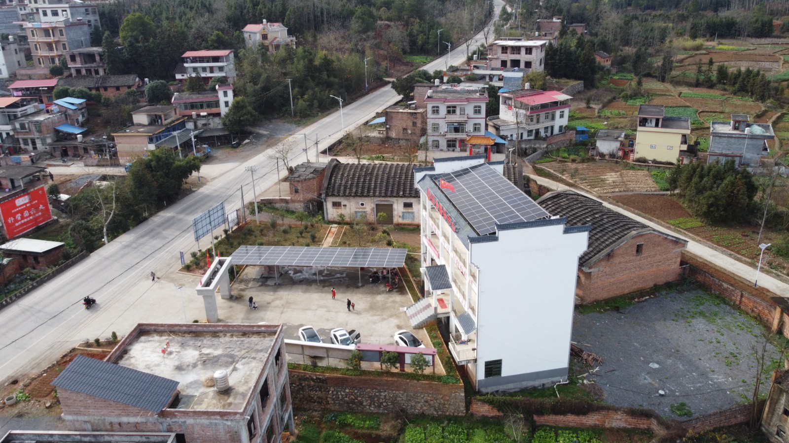 天下首个省级“新能源+墟落振兴”方案：：：三种投融资模式、、、最高收益10万/年/村 至少持续20年