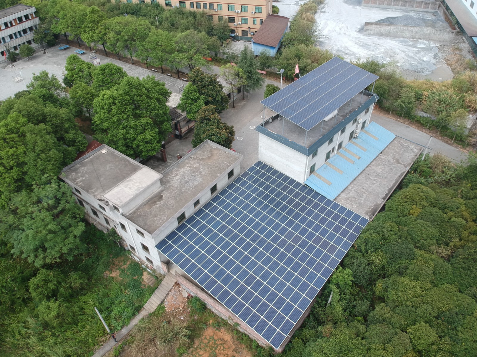 工厂限电停产，阛阓4点下班！！！缺电问题再发酵，不装光伏开工都难！！！