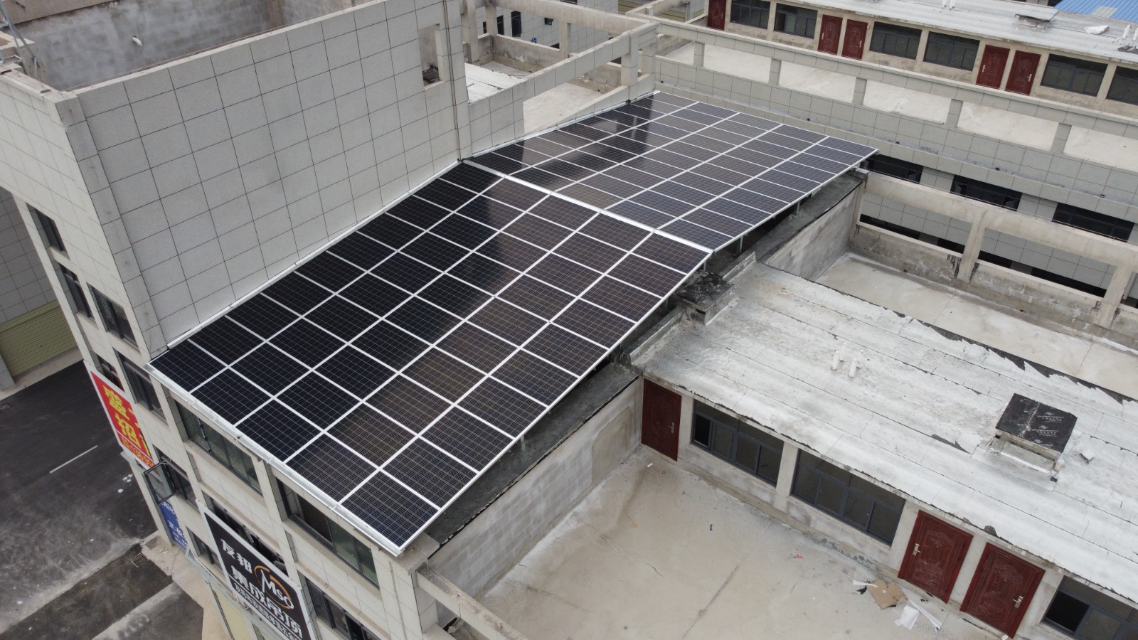 天下首份！！！勉励全民装光伏，政府宣布建议书