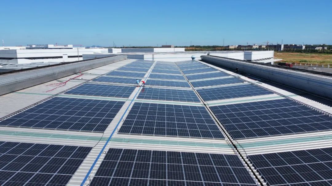 扩容金融服务模式，，助推企业绿电转型，，威廉希尔williamhill绿能承建优钢科技光伏屋顶项目并网