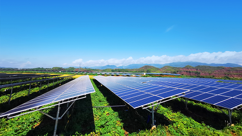 光伏发电为什么会被政府大力扶持，和被众人追捧呢？？