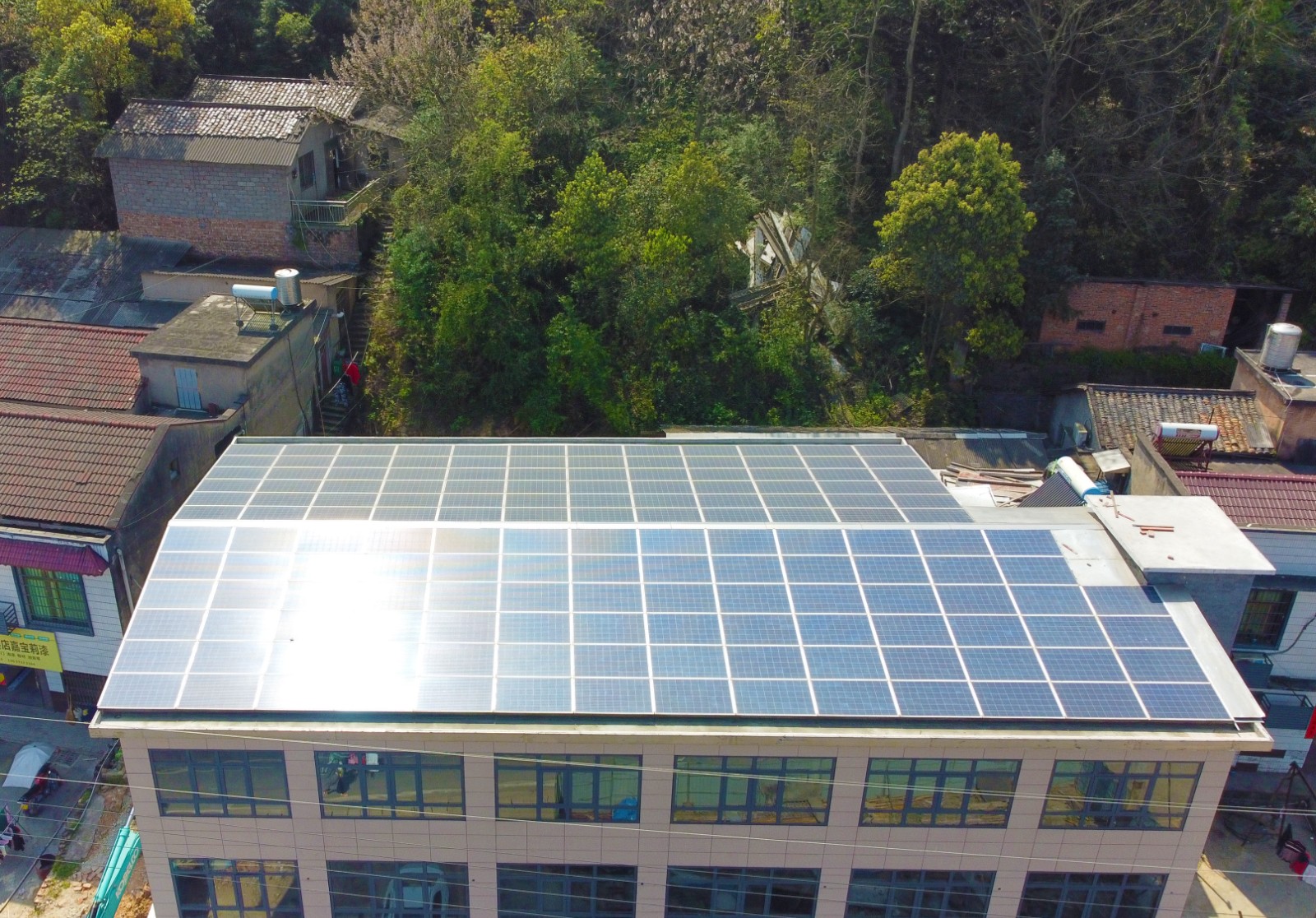 国家能源局：：：1-11月全社会用电量同比增添3.5%